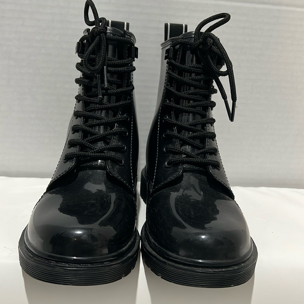 Michael Kors Tavia Rain Boots Size 8